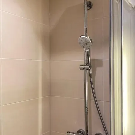 Center Studio Extra Comfort Luxury Double Bed Kitchen *
